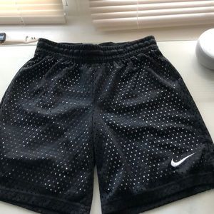 kids nike basketball shorts